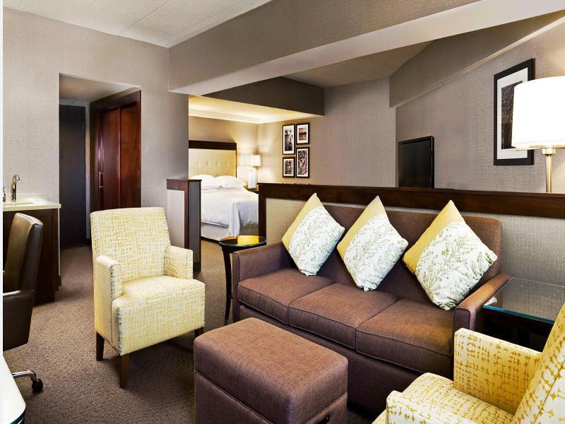Sheraton Boston Needham Hotel Extérieur photo