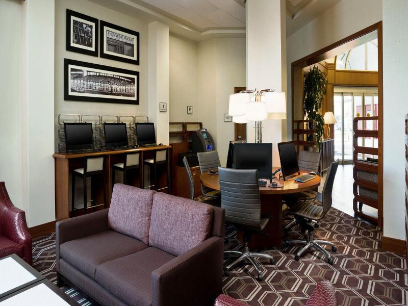 Sheraton Boston Needham Hotel Extérieur photo