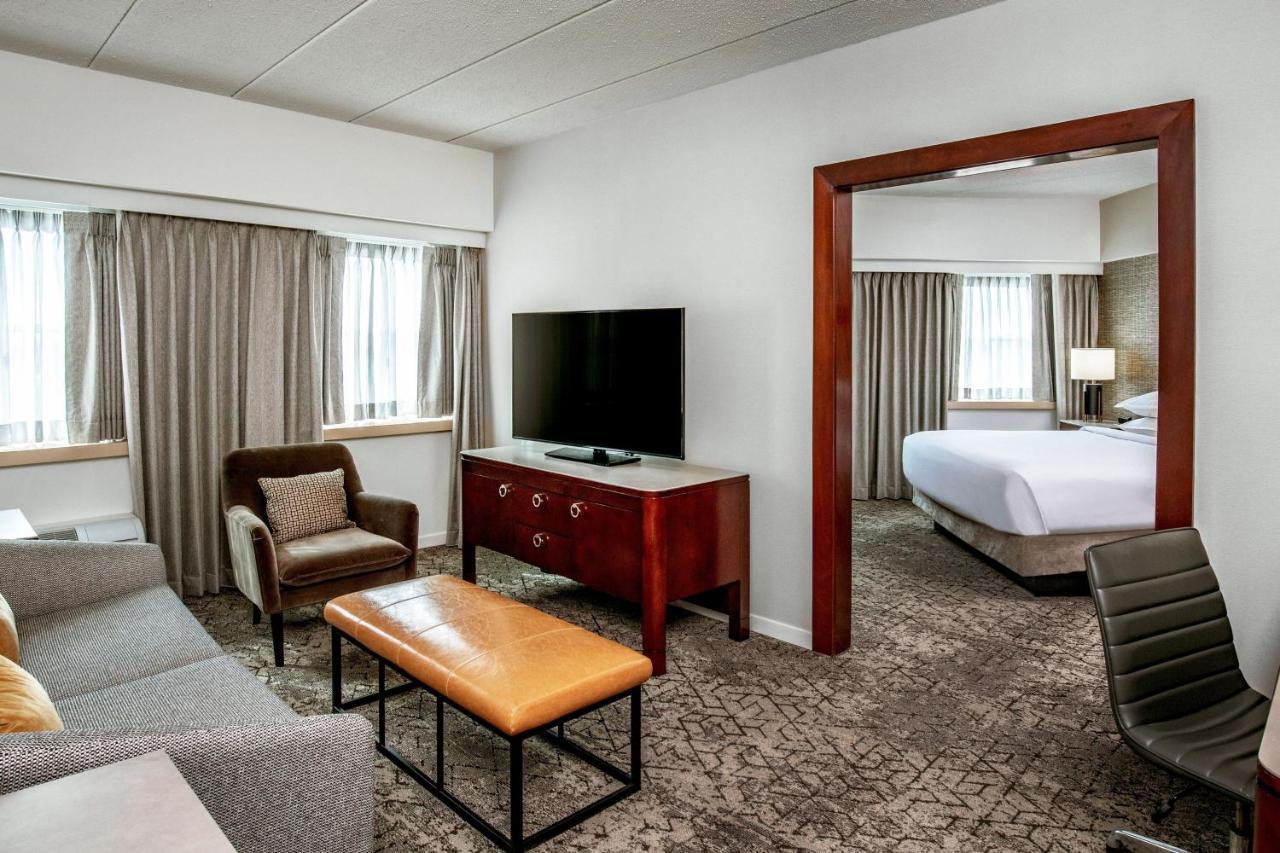 Sheraton Boston Needham Hotel Extérieur photo