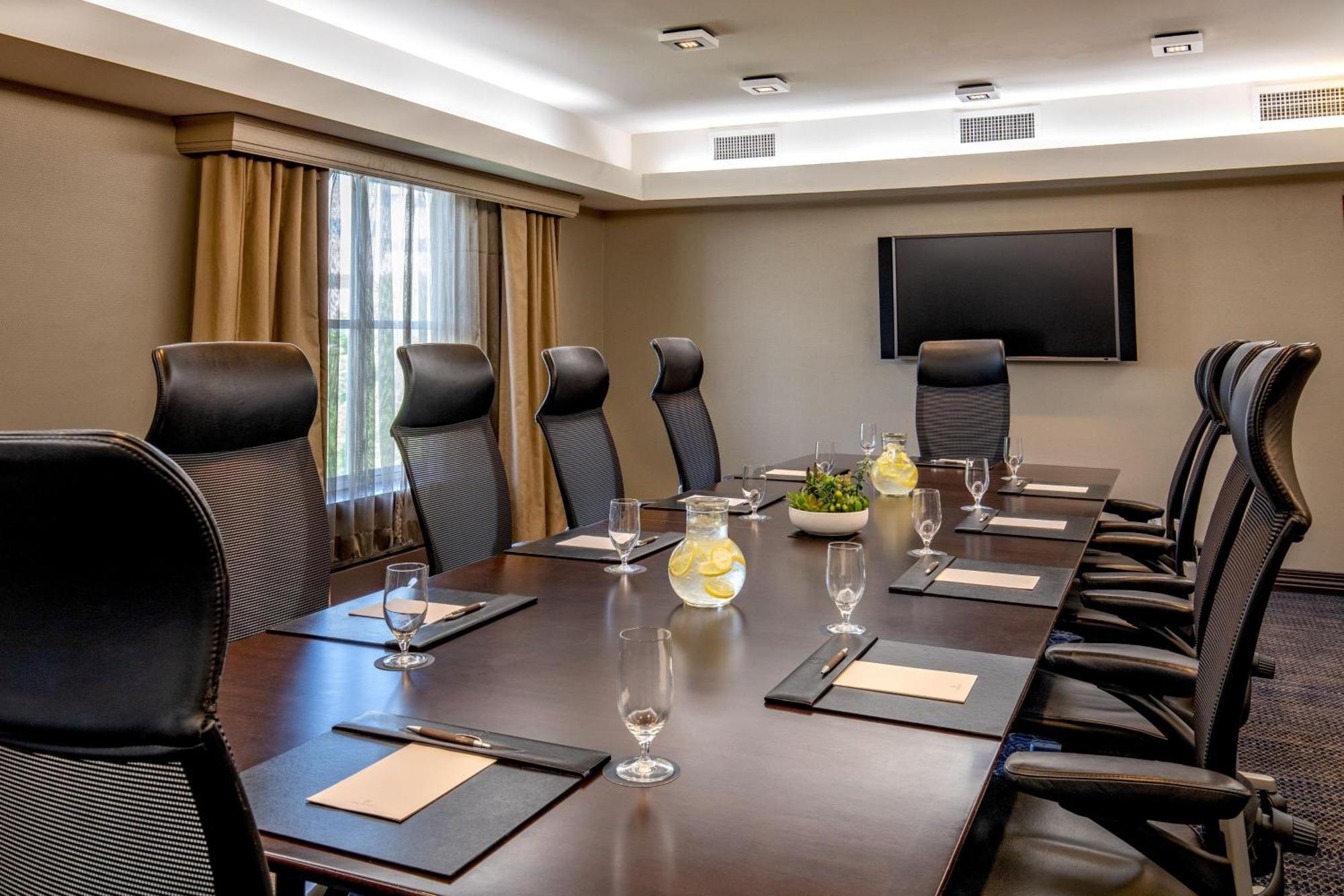 Sheraton Boston Needham Hotel Extérieur photo